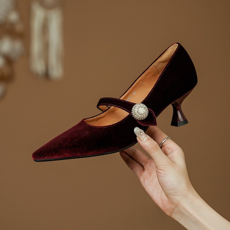 Wine Red Pointed Toe Mary Jane - Womens Heels recension och pris